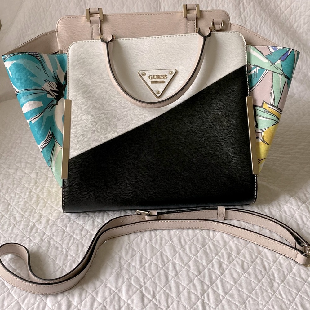 Guess purse white black and floral